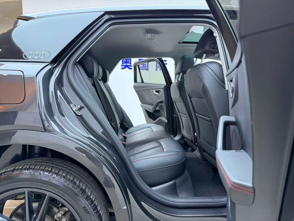 Audi Audi Q2L