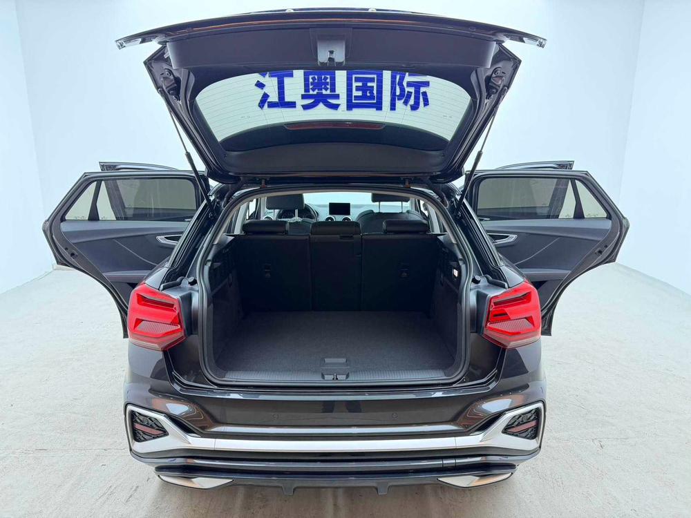 Audi Audi Q2L