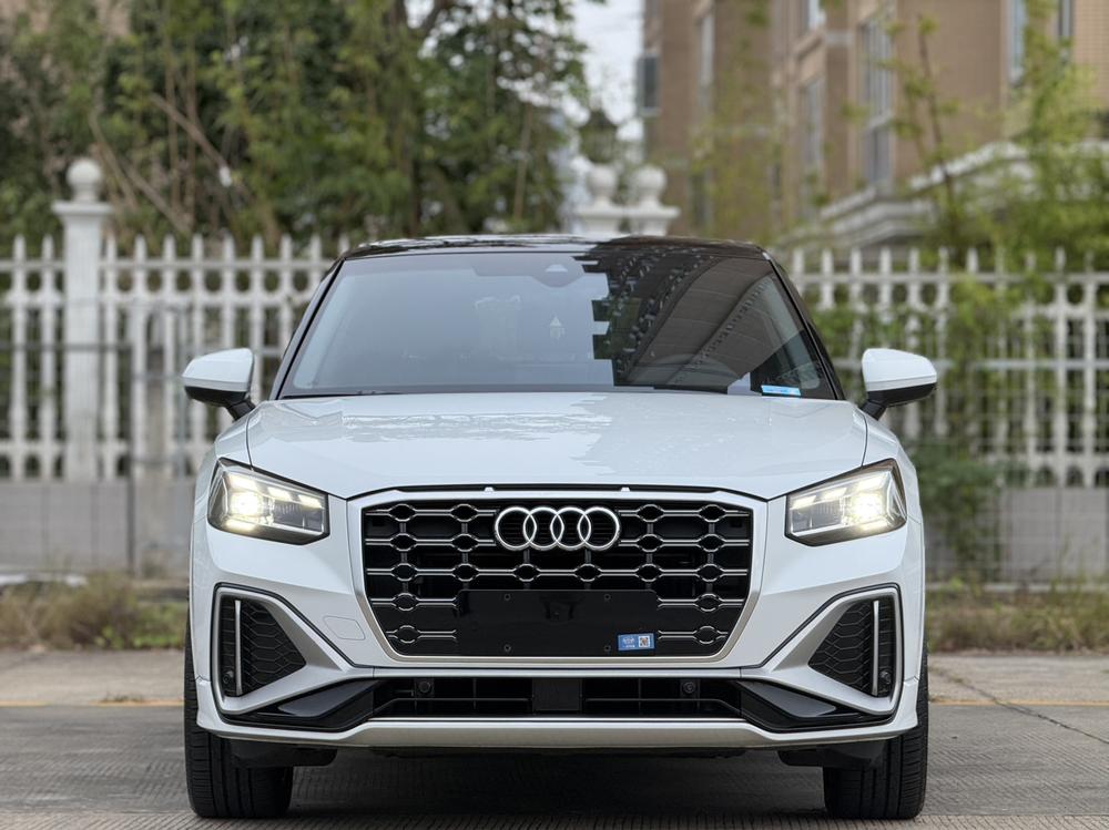 Audi Audi Q2L