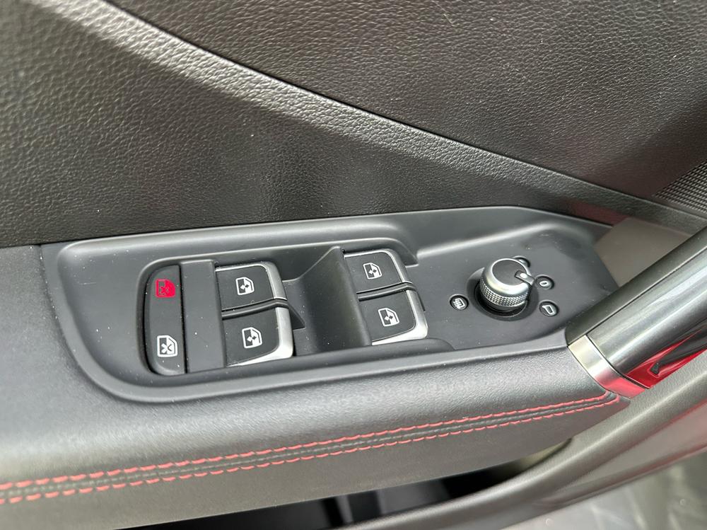 Audi Audi Q2L