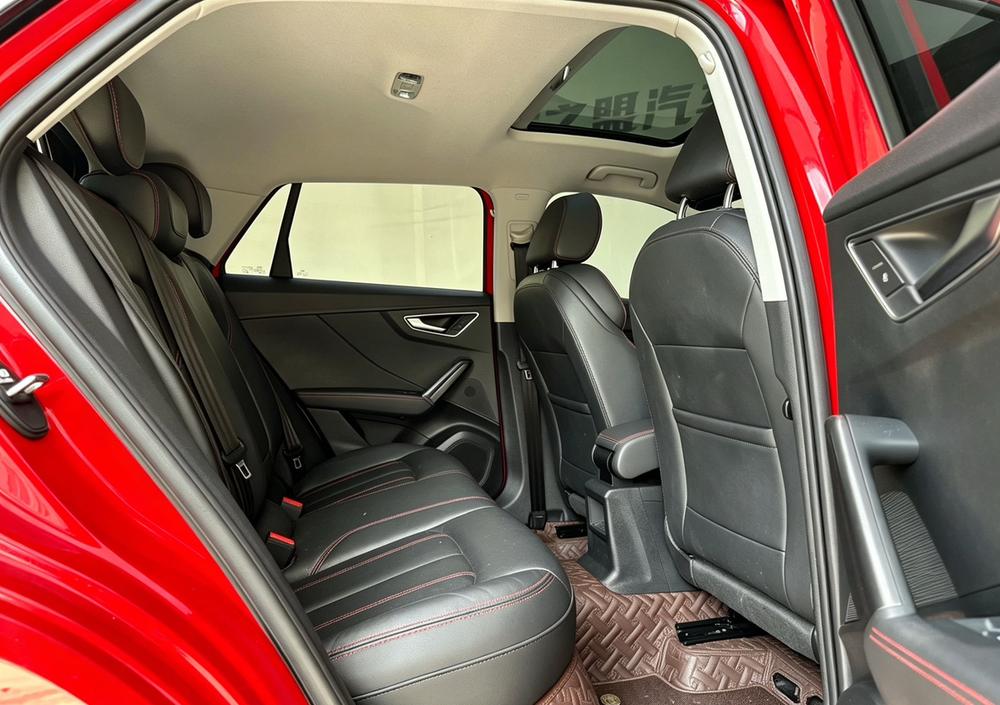 Audi Audi Q2L
