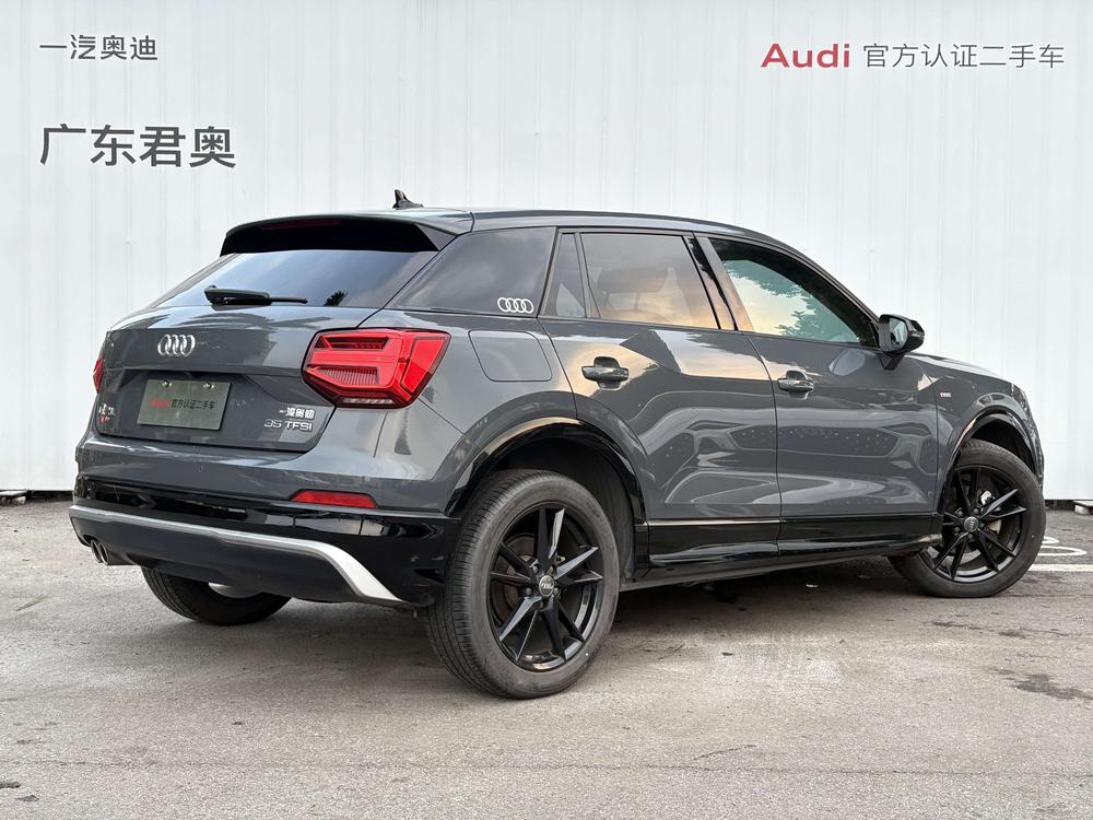 Audi Audi Q2L