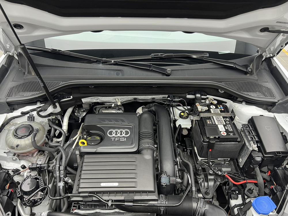 Audi Audi Q2L