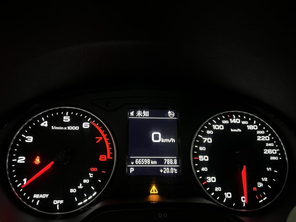 Audi Audi Q2L