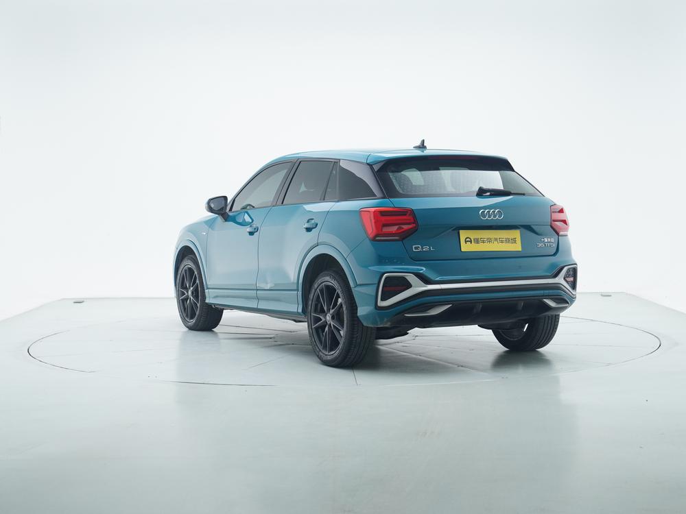 Audi Audi Q2L