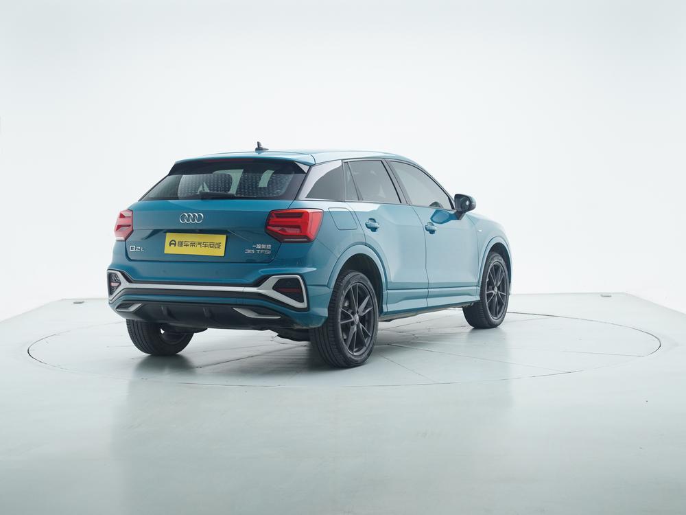 Audi Audi Q2L