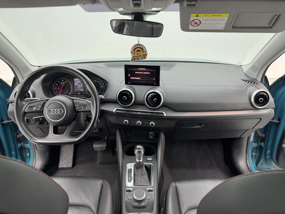 Audi Audi Q2L