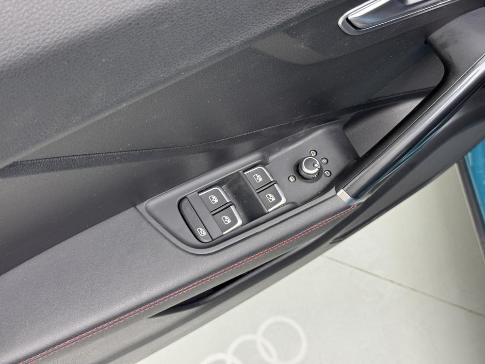 Audi Audi Q2L