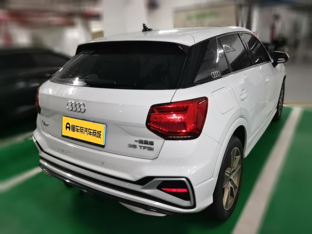 Audi Audi Q2L