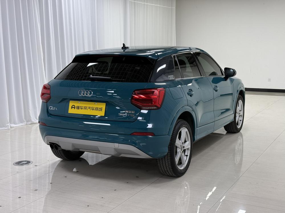 Audi Audi Q2L