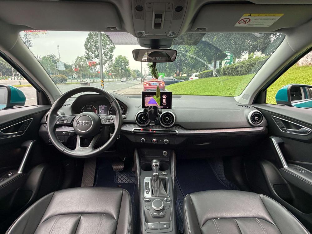 Audi Audi Q2L
