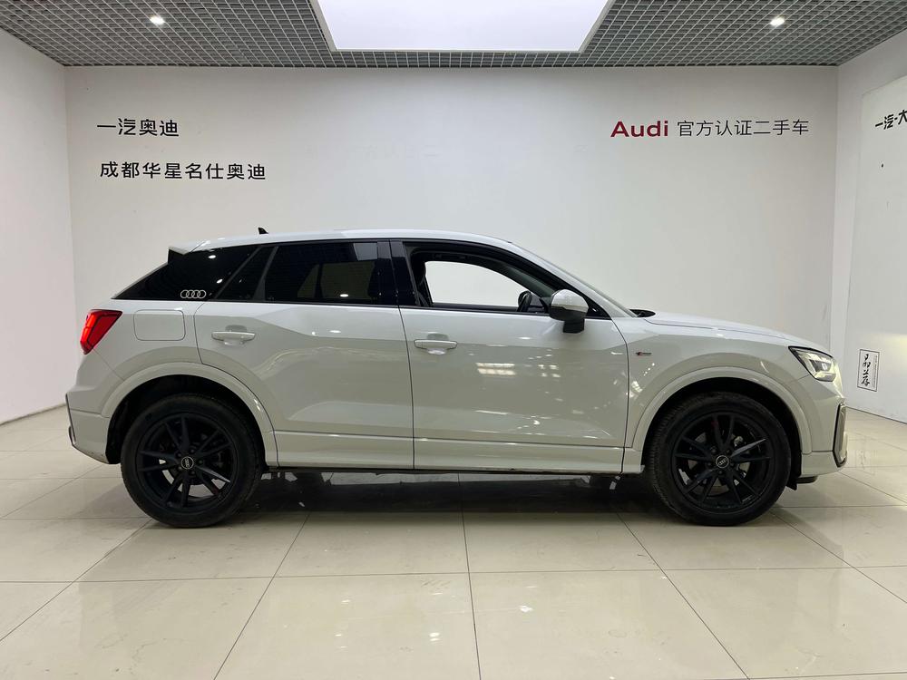 Audi Audi Q2L