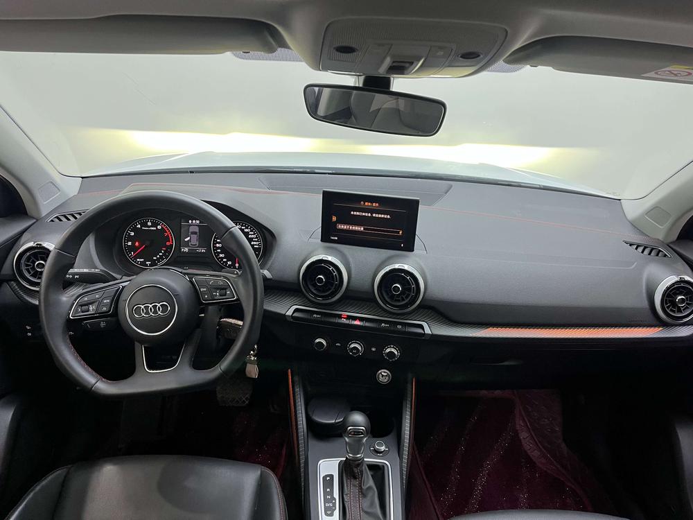 Audi Audi Q2L