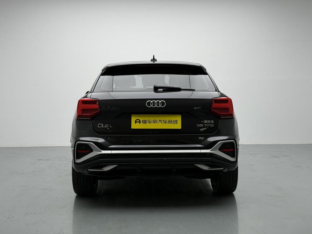Audi Audi Q2L