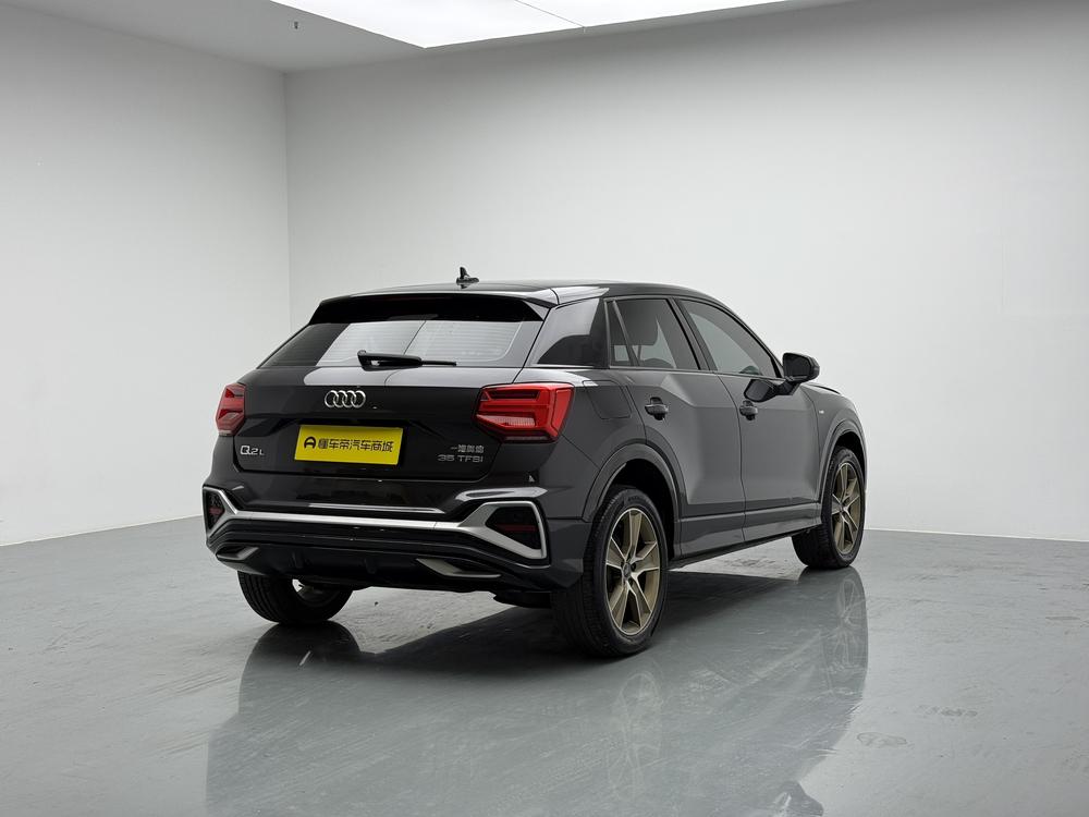Audi Audi Q2L