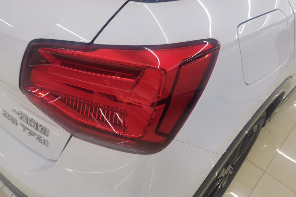 Audi Audi Q2L