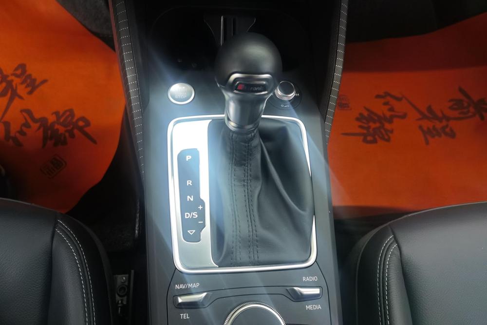Audi Audi Q2L
