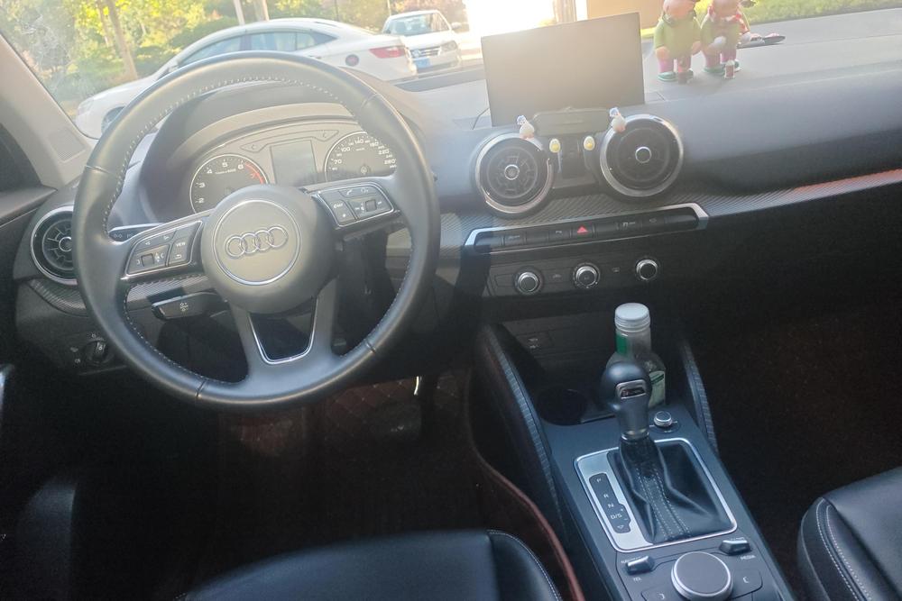 Audi Audi Q2L