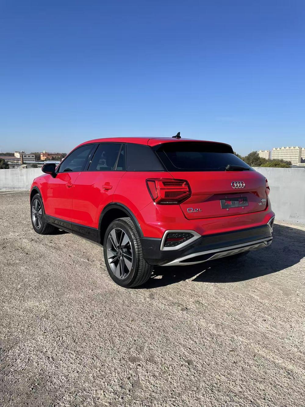 Audi Audi Q2L
