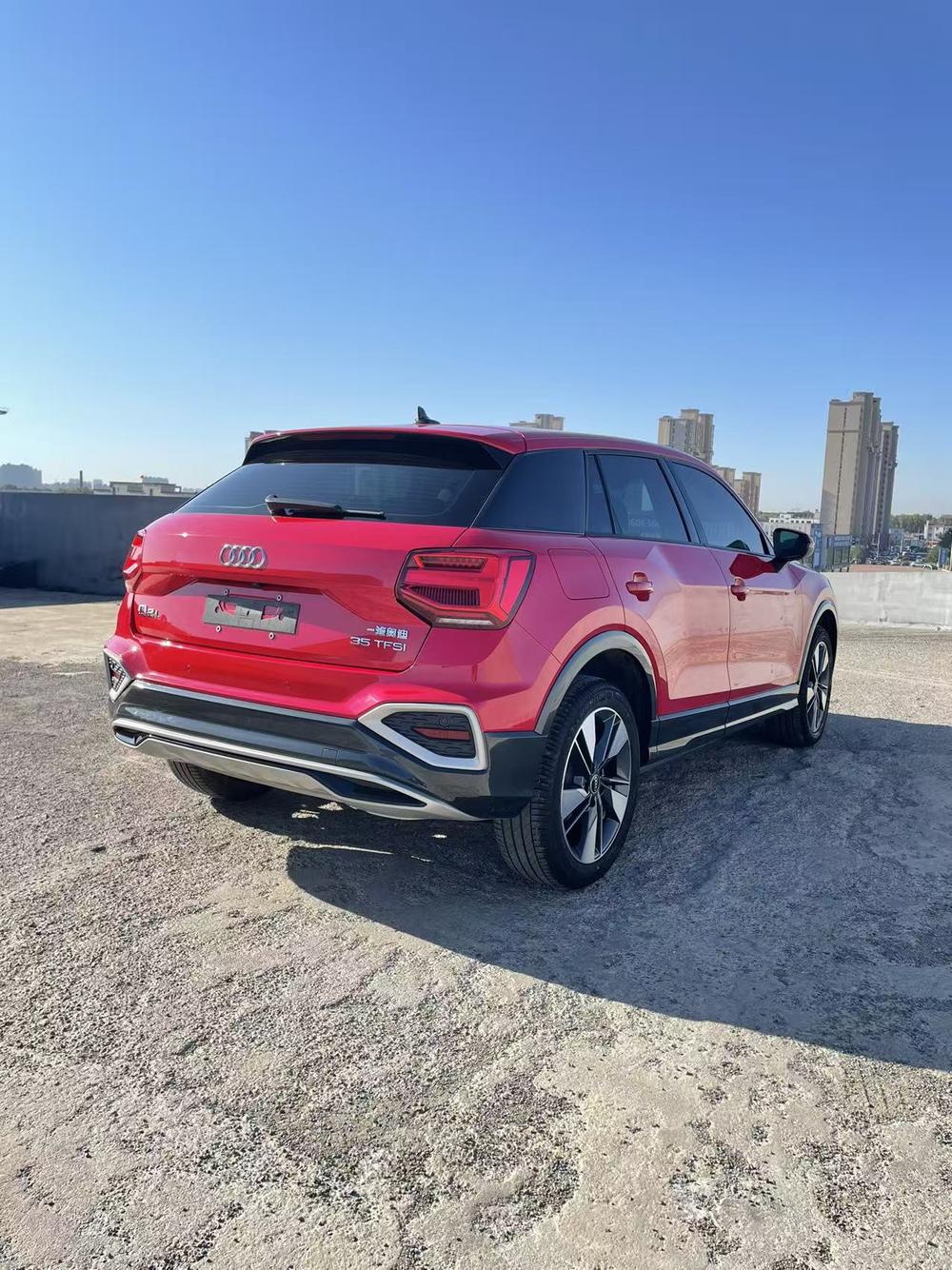 Audi Audi Q2L