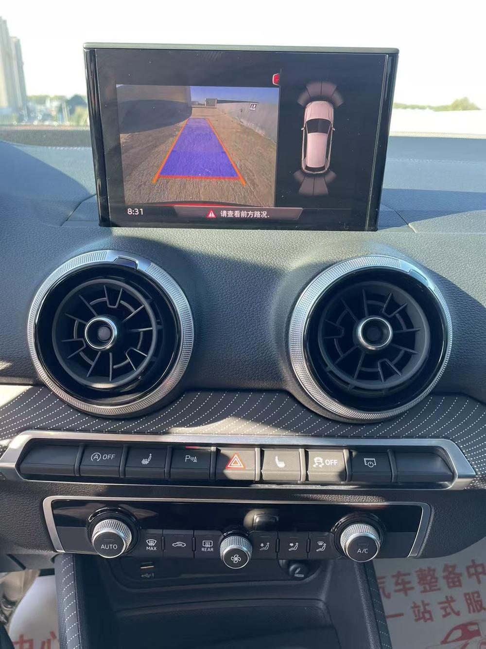 Audi Audi Q2L