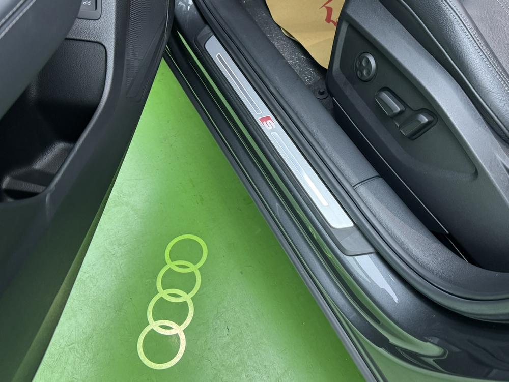 Audi Audi Q2L