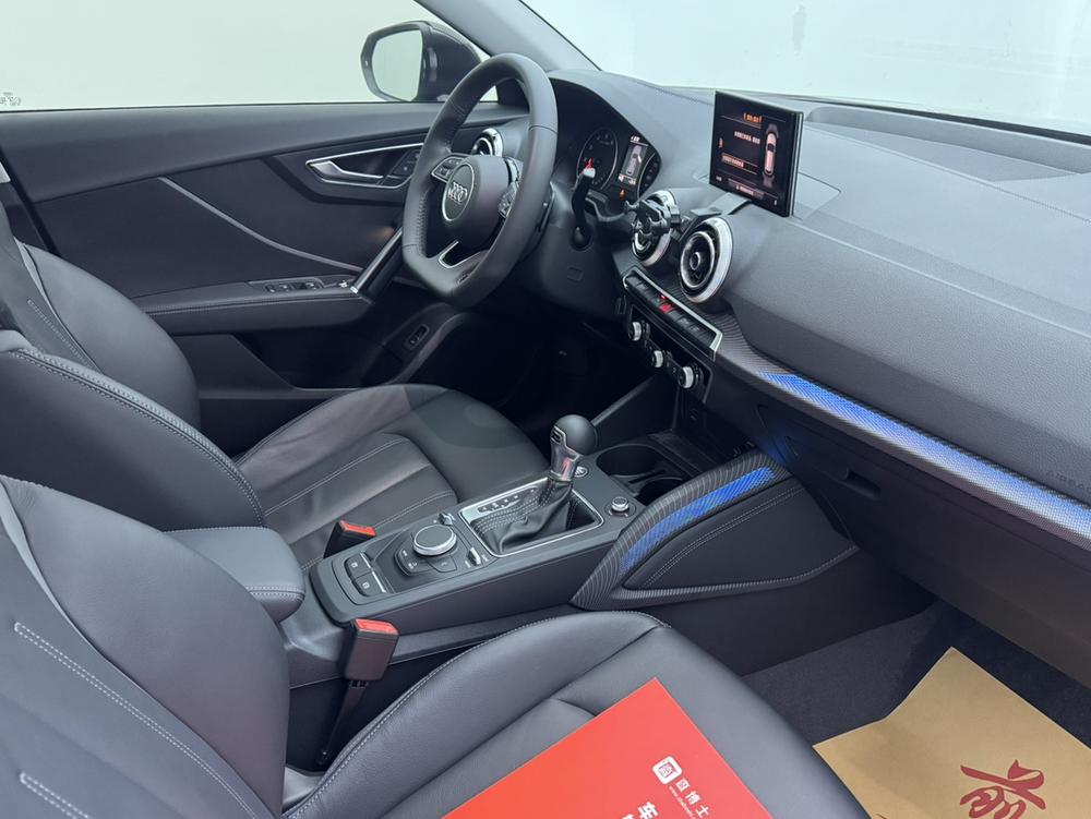 Audi Audi Q2L