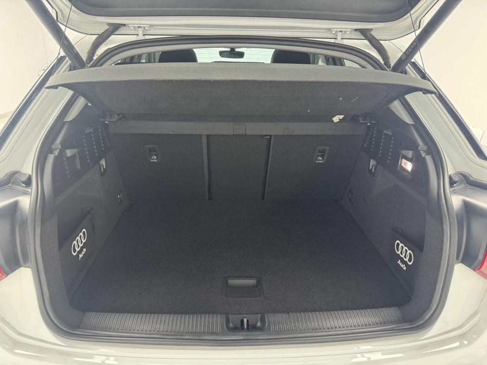 Audi Audi Q2L