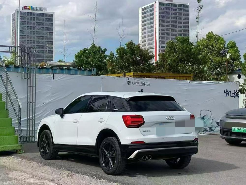 Audi Audi Q2L