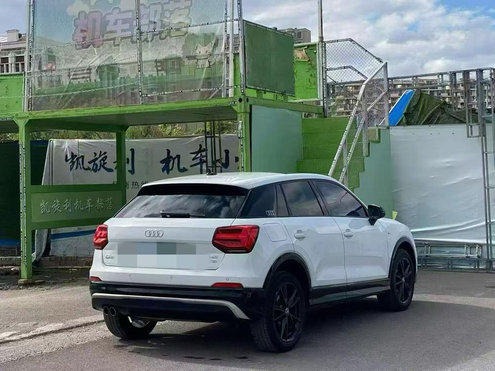 Audi Audi Q2L