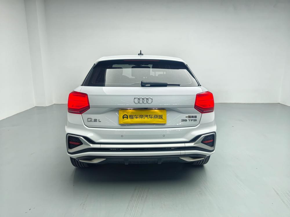 Audi Audi Q2L
