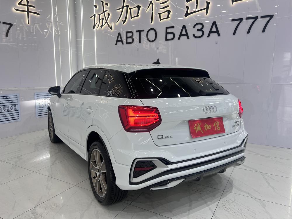 Audi Audi Q2L
