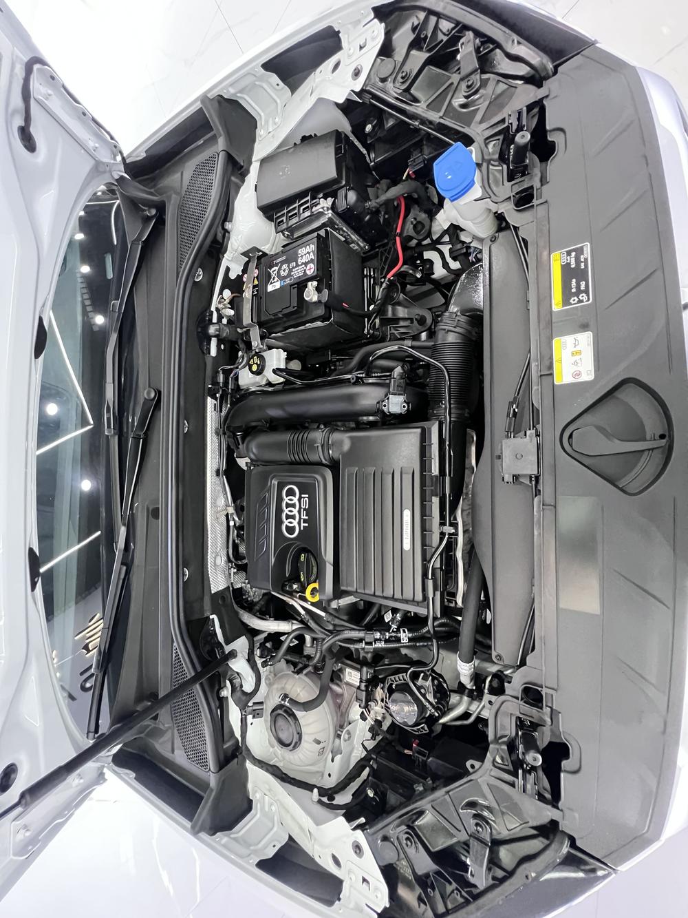 Audi Audi Q2L