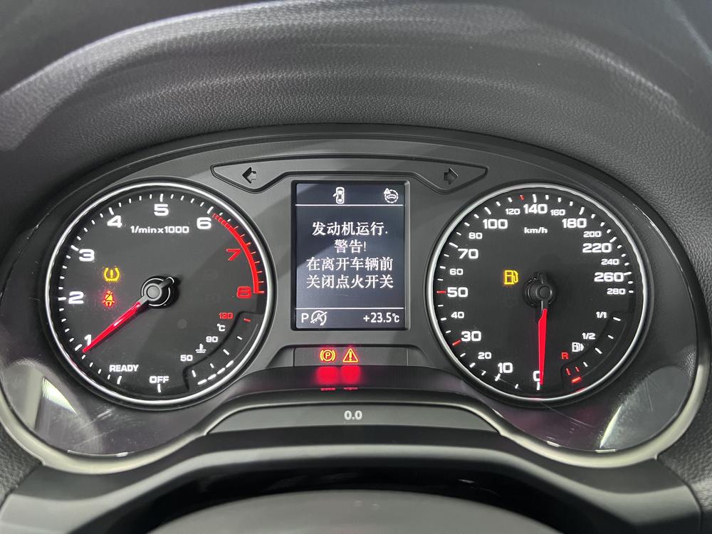 Audi Audi Q2L