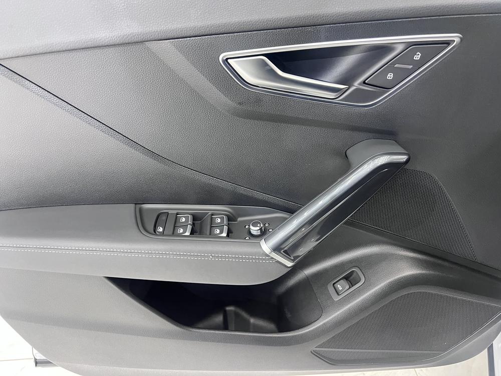 Audi Audi Q2L