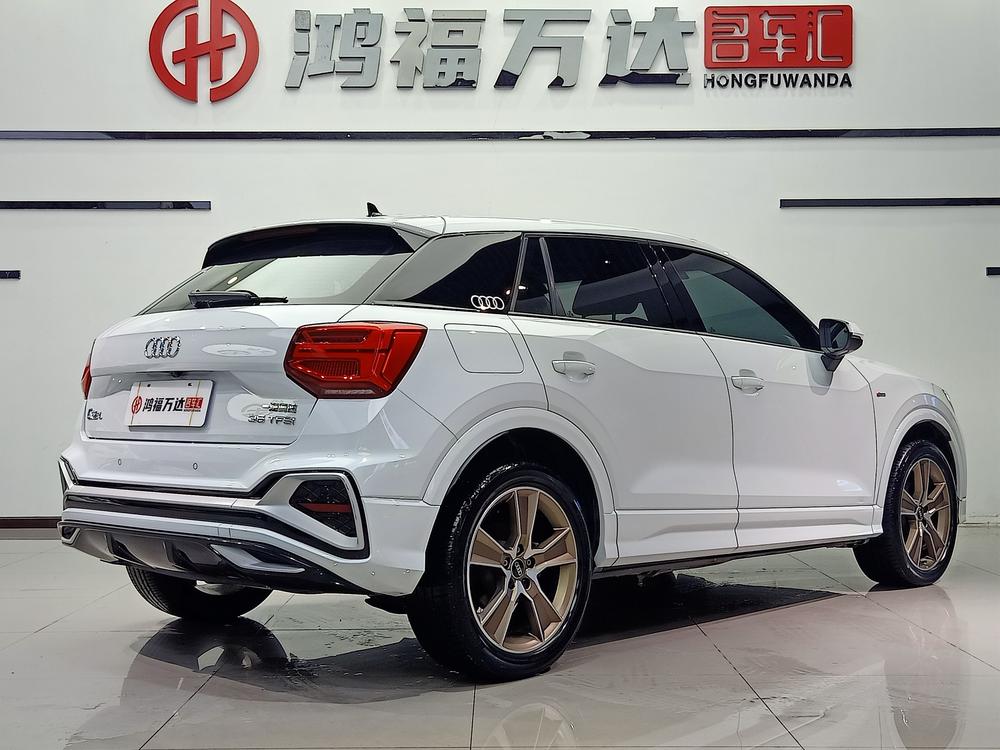 Audi Audi Q2L