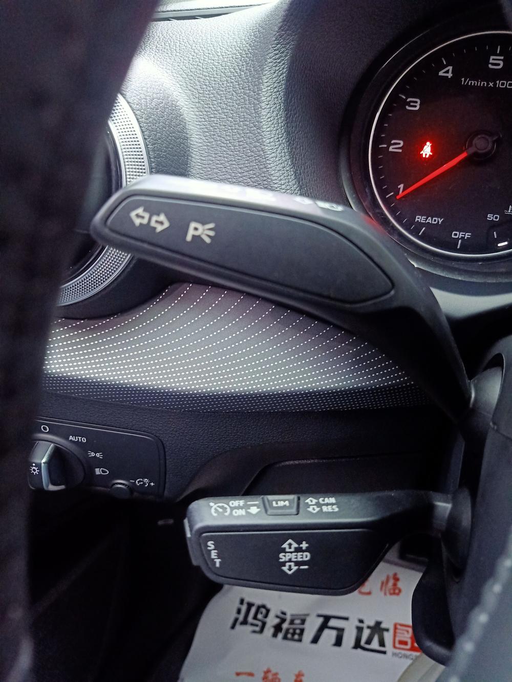 Audi Audi Q2L