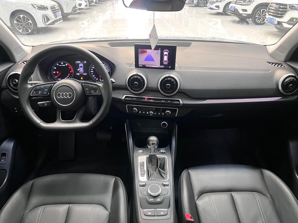 Audi Audi Q2L