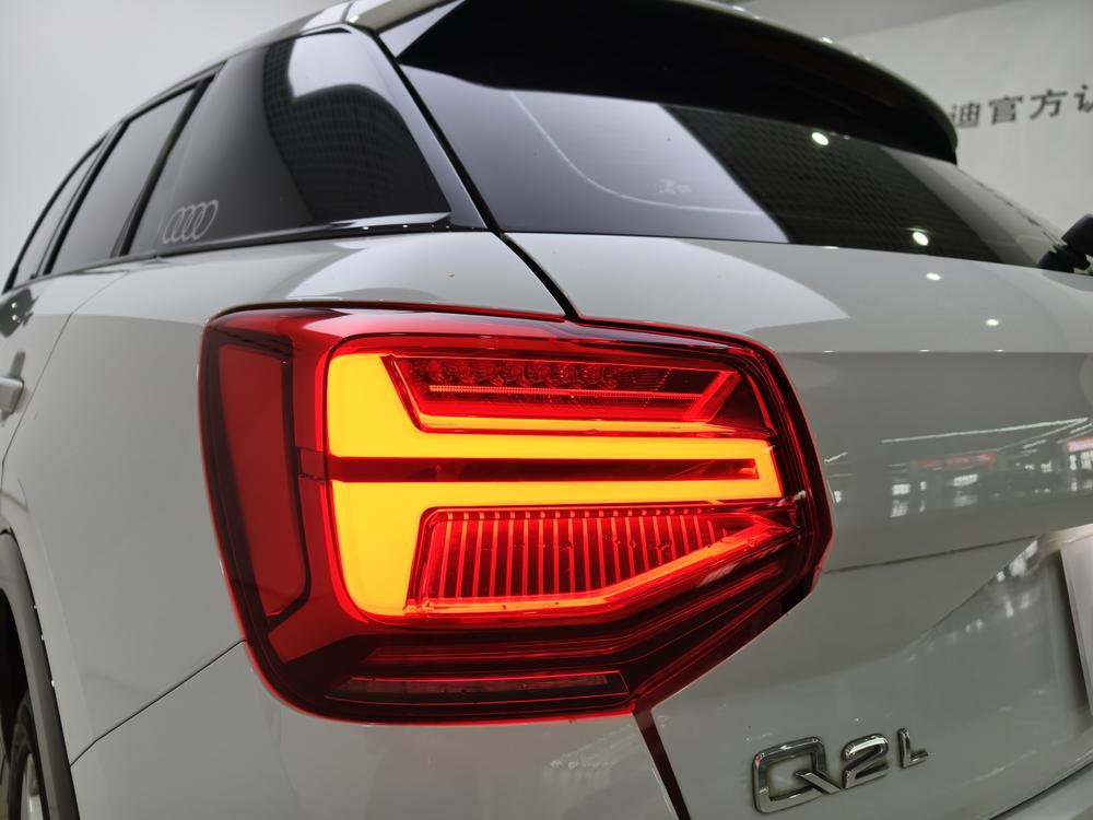 Audi Audi Q2L