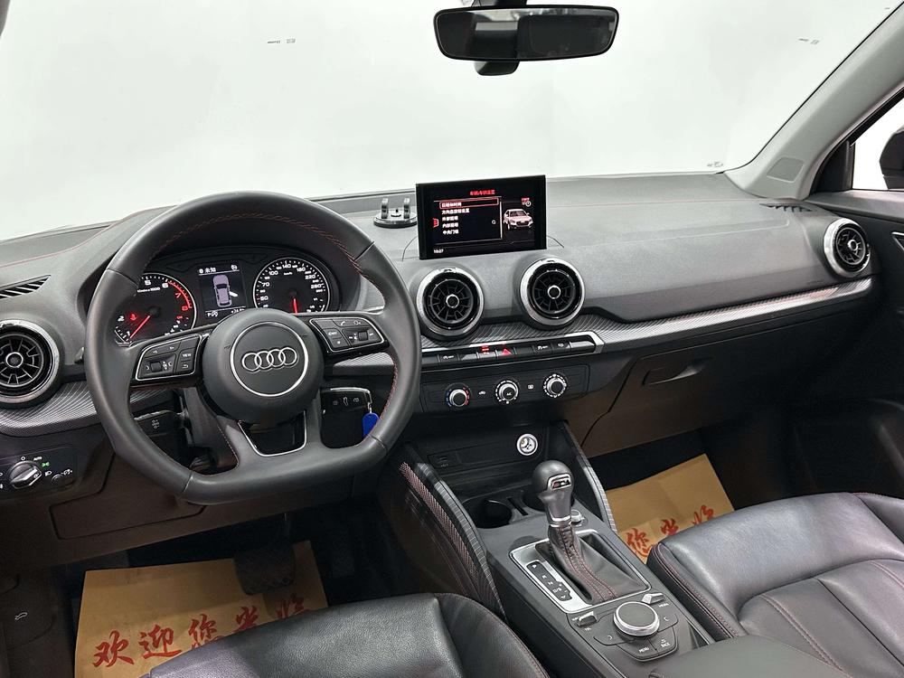 Audi Audi Q2L