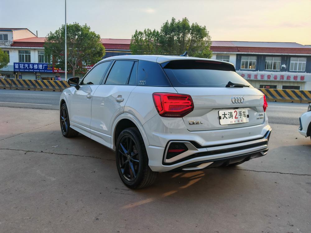 Audi Audi Q2L