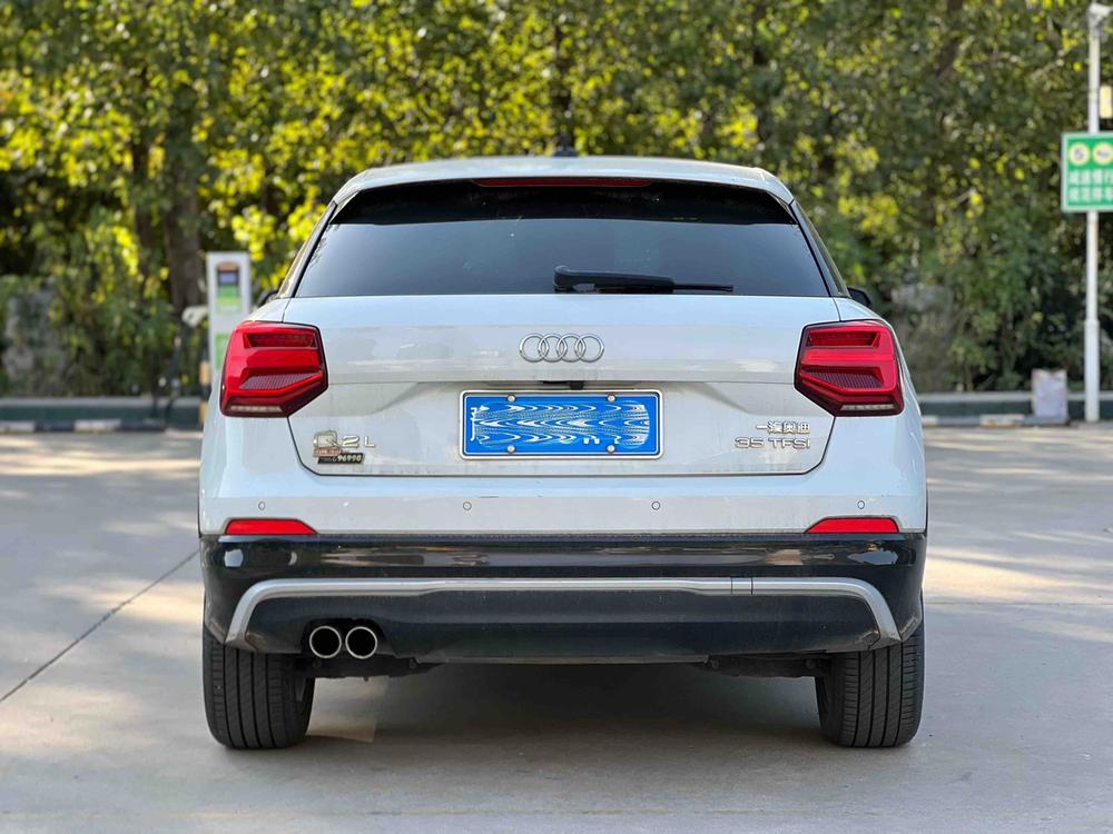 Audi Audi Q2L
