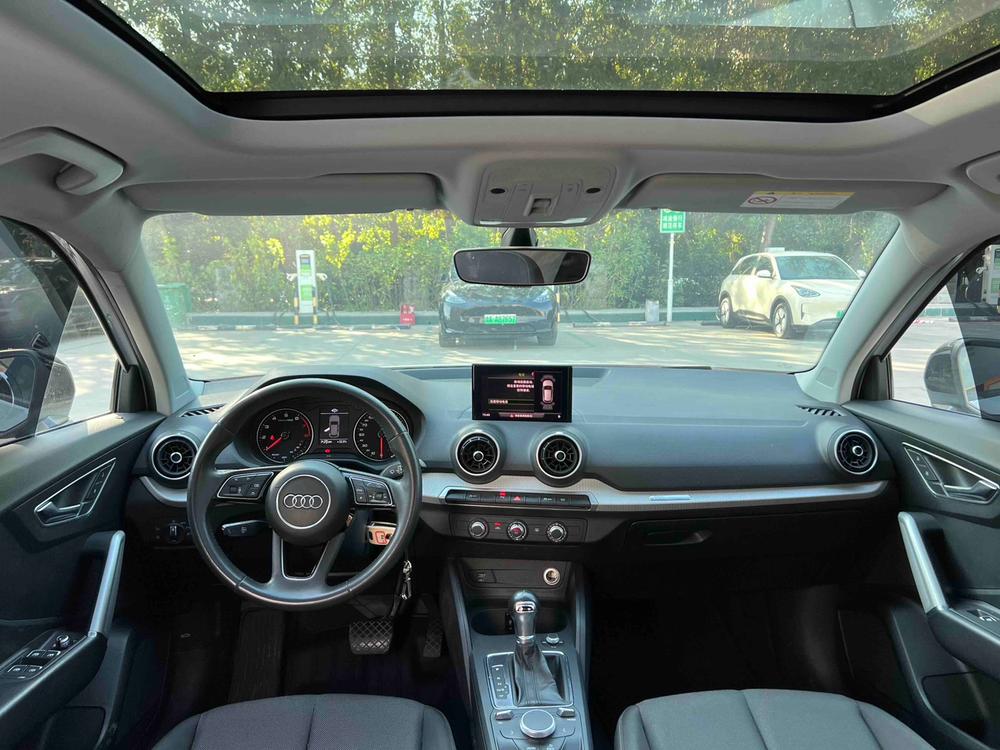 Audi Audi Q2L