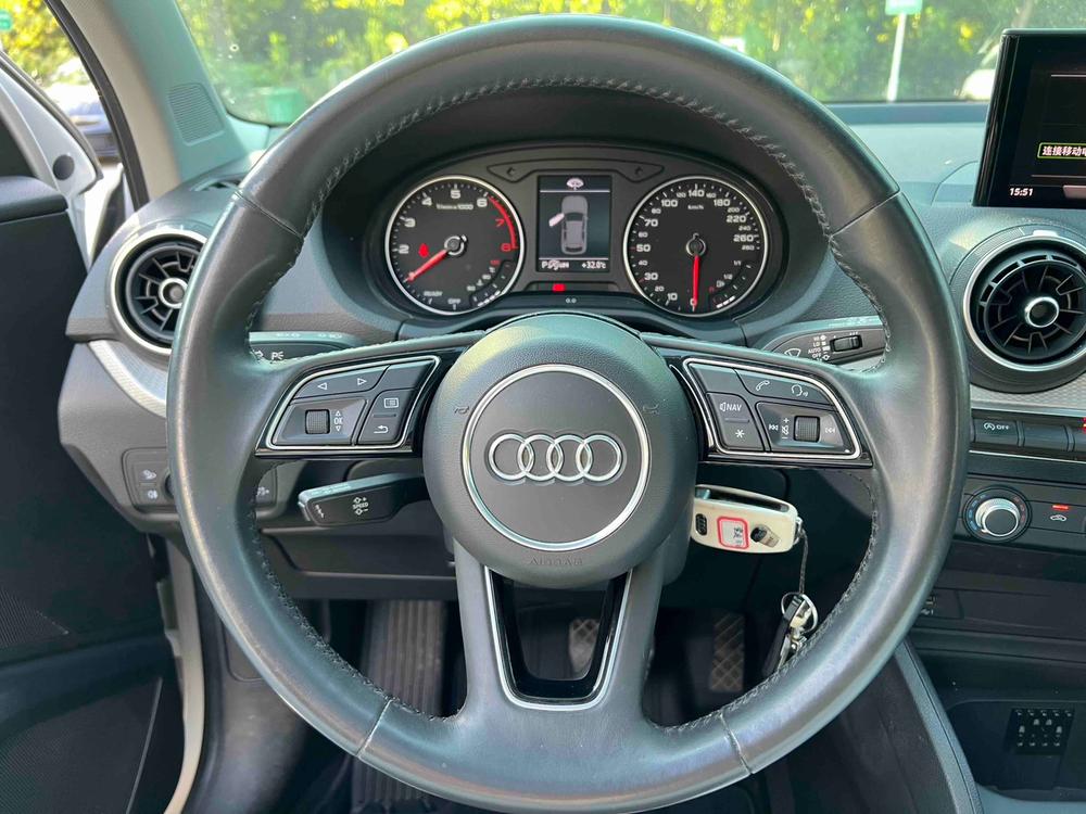 Audi Audi Q2L