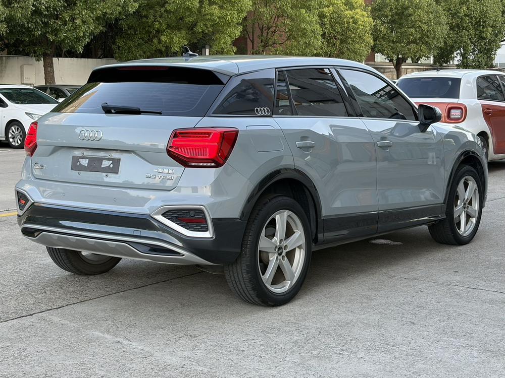 Audi Audi Q2L