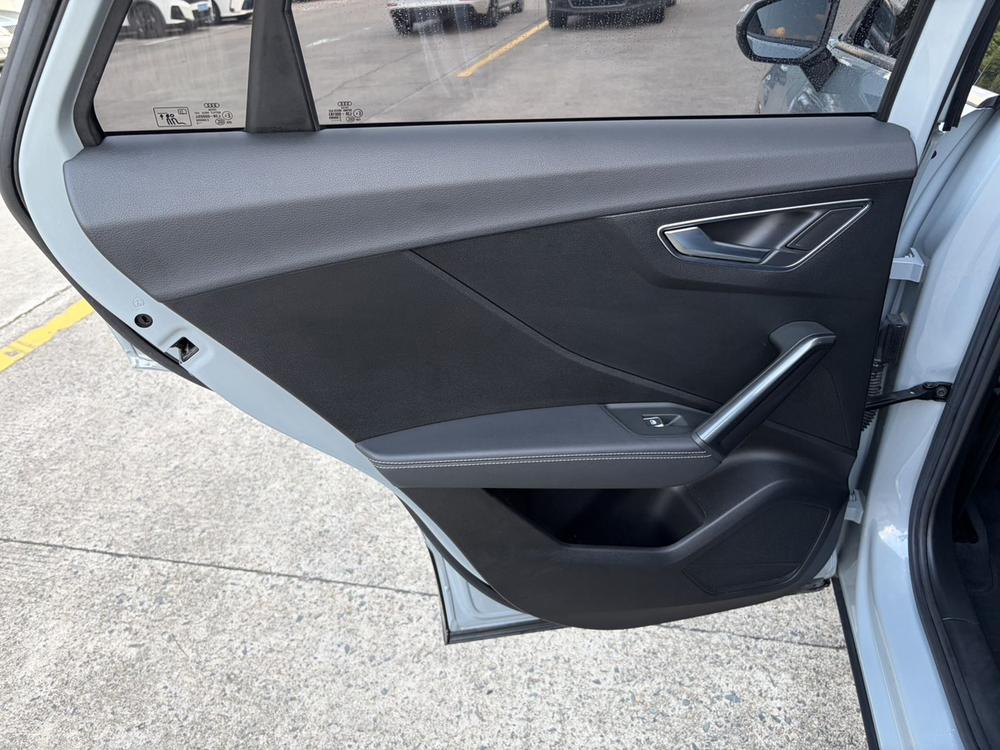 Audi Audi Q2L