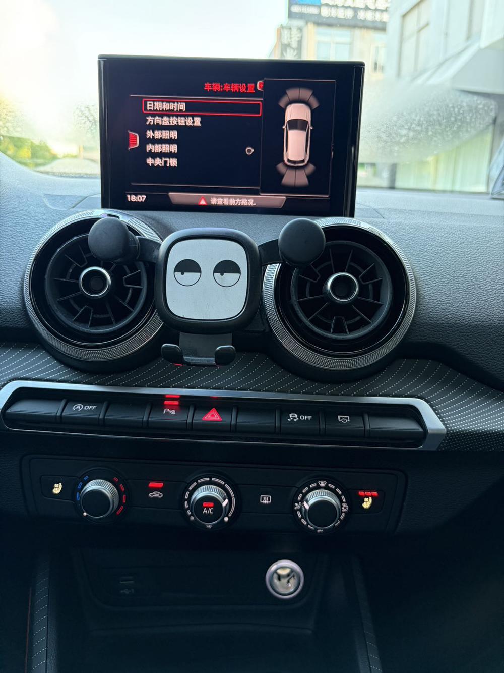 Audi Audi Q2L