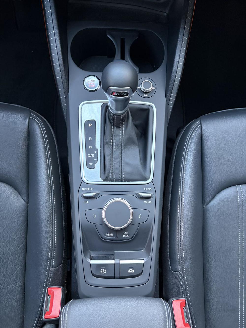 Audi Audi Q2L