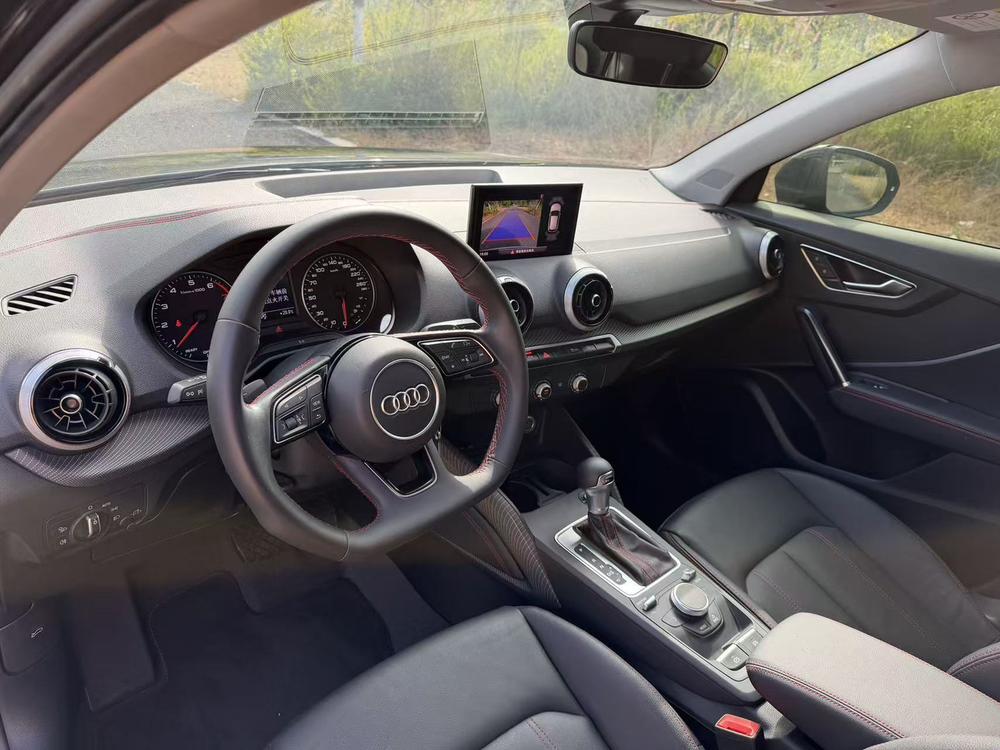 Audi Audi Q2L