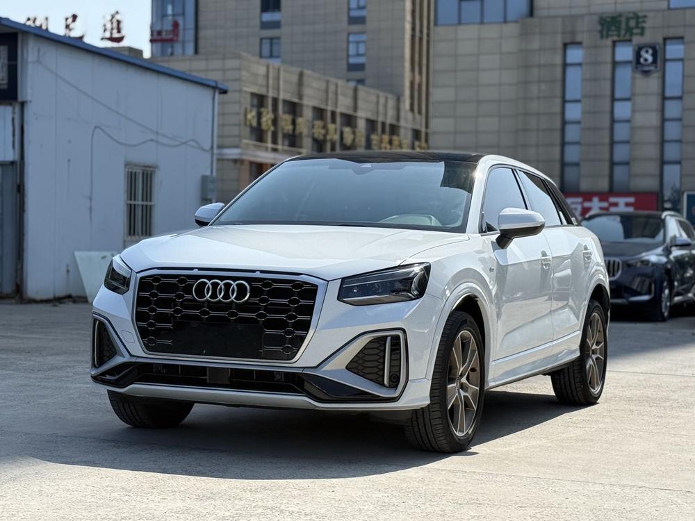 Audi Audi Q2L